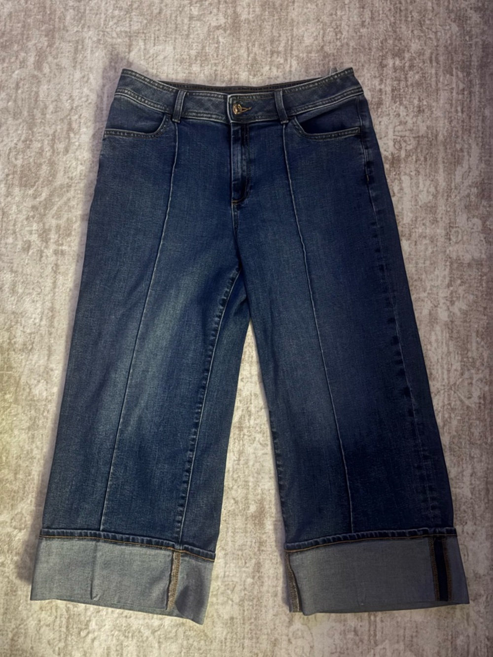 Chico's Light Blue Wide-Leg Cropped Cuff Jeans size 10 (1.5)